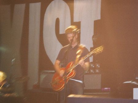 news_romgig20020728_01.jpg